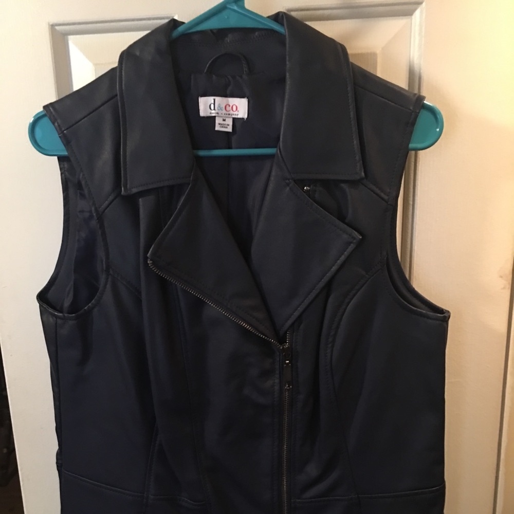 Woman’s Vest; Size M